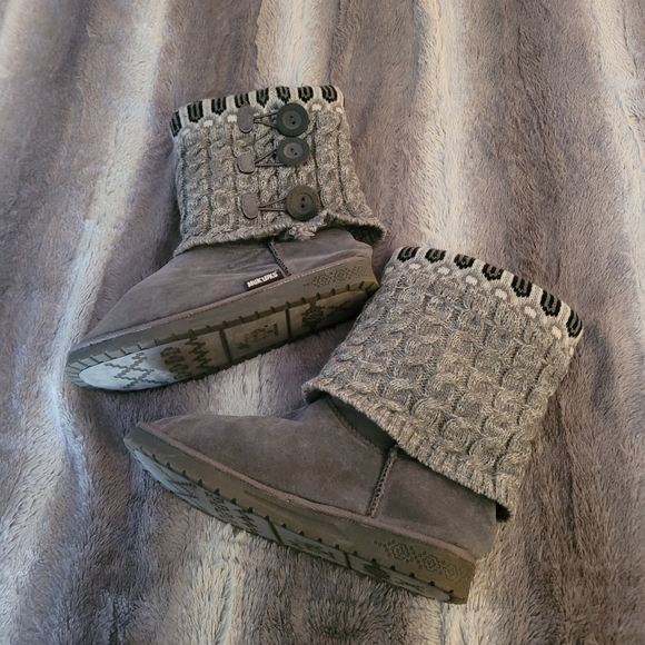 Muk Luks Boots size 8 - Picture 3 of 5